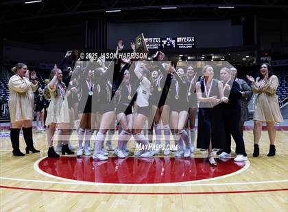 Thumbnail 3 in Wimberly vs. Eagle Mountain (UIL Volleyball 4A D2 Final) photogallery.