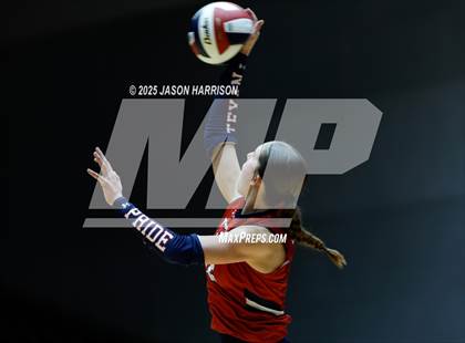Thumbnail 2 in Wimberly vs. Eagle Mountain (UIL Volleyball 4A D2 Final) photogallery.