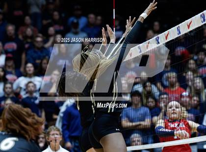 Thumbnail 1 in Wimberly vs. Eagle Mountain (UIL Volleyball 4A D2 Final) photogallery.