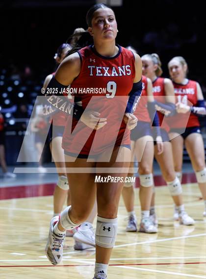Thumbnail 1 in Wimberly vs. Eagle Mountain (UIL Volleyball 4A D2 Final) photogallery.