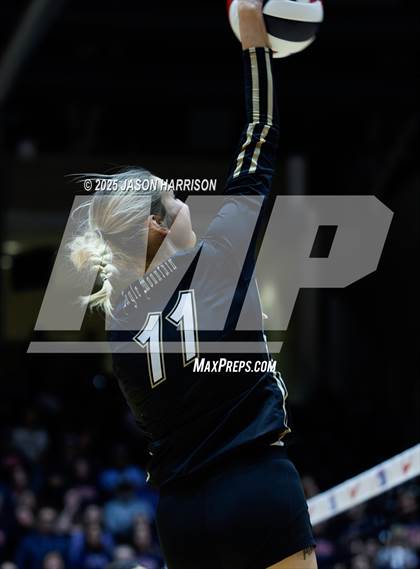 Thumbnail 2 in Wimberly vs. Eagle Mountain (UIL Volleyball 4A D2 Final) photogallery.