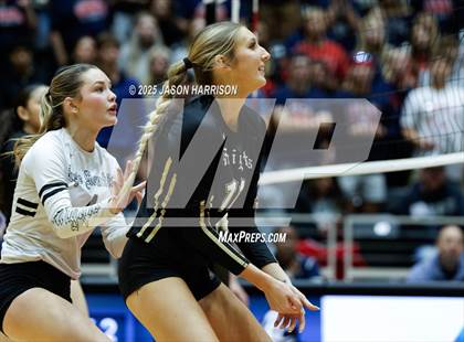 Thumbnail 1 in Wimberly vs. Eagle Mountain (UIL Volleyball 4A D2 Final) photogallery.