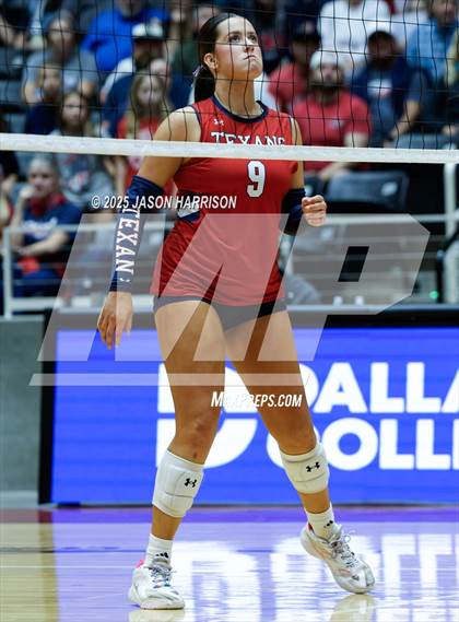 Thumbnail 3 in Wimberly vs. Eagle Mountain (UIL Volleyball 4A D2 Final) photogallery.