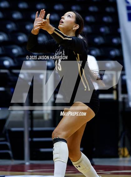 Thumbnail 2 in Wimberly vs. Eagle Mountain (UIL Volleyball 4A D2 Final) photogallery.