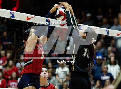 Thumbnail 1 in Wimberly vs. Eagle Mountain (UIL Volleyball 4A D2 Final) photogallery.