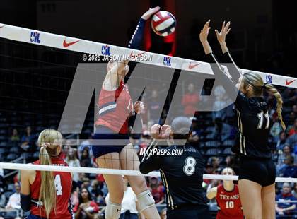 Thumbnail 2 in Wimberly vs. Eagle Mountain (UIL Volleyball 4A D2 Final) photogallery.