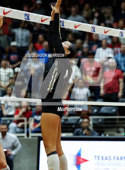 Thumbnail 3 in Wimberly vs. Eagle Mountain (UIL Volleyball 4A D2 Final) photogallery.