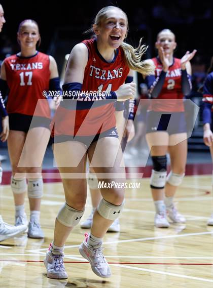 Thumbnail 2 in Wimberly vs. Eagle Mountain (UIL Volleyball 4A D2 Final) photogallery.