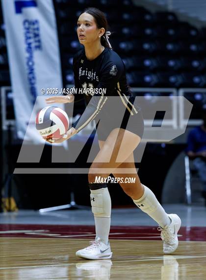 Thumbnail 1 in Wimberly vs. Eagle Mountain (UIL Volleyball 4A D2 Final) photogallery.