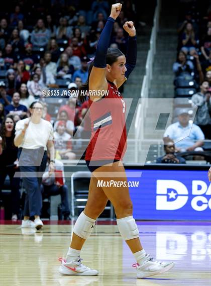 Thumbnail 1 in Wimberly vs. Eagle Mountain (UIL Volleyball 4A D2 Final) photogallery.