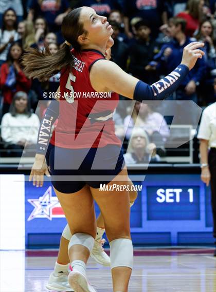 Thumbnail 3 in Wimberly vs. Eagle Mountain (UIL Volleyball 4A D2 Final) photogallery.