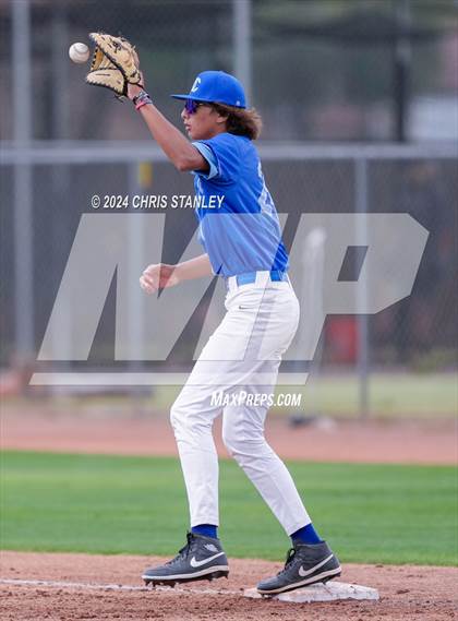 Thumbnail 2 in O'Connor vs. Valor Christian (Best of the West Tournament) photogallery.