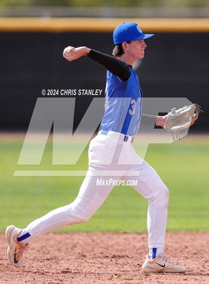 Thumbnail 2 in O'Connor vs. Valor Christian (Best of the West Tournament) photogallery.