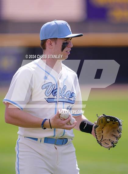 Thumbnail 3 in O'Connor vs. Valor Christian (Best of the West Tournament) photogallery.
