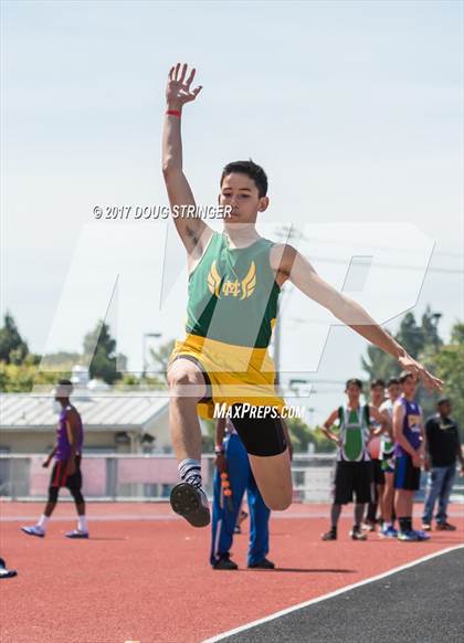 Thumbnail 3 in JV: MVAL Track and Field Championships (Day 1-Fr. So. Boys Field Events) photogallery.