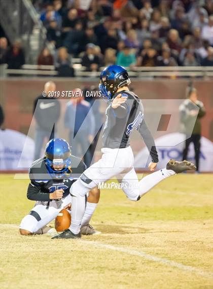 Thumbnail 2 in Salpointe Catholic @ Chandler (AIA Open Division Semifinal) photogallery.