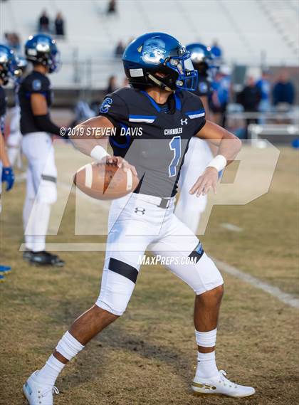 Thumbnail 2 in Salpointe Catholic @ Chandler (AIA Open Division Semifinal) photogallery.
