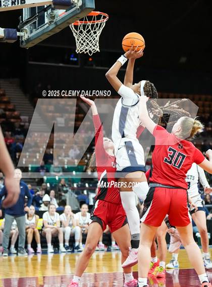 Thumbnail 3 in Durango vs Air Academy (CHSAA 5A Great 8) photogallery.