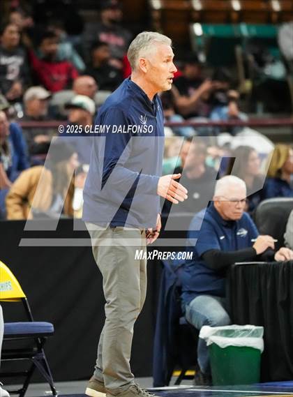 Thumbnail 2 in Durango vs Air Academy (CHSAA 5A Great 8) photogallery.