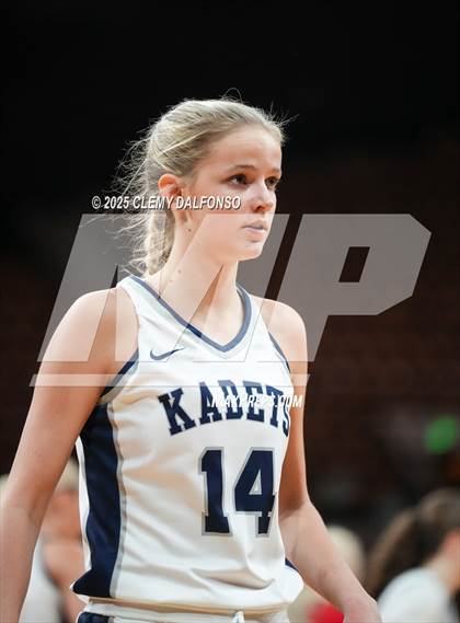 Thumbnail 2 in Durango vs Air Academy (CHSAA 5A Great 8) photogallery.