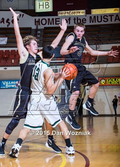 Thumbnail 2 in Blue Ridge vs. Archer City (Fantasy of Lights) photogallery.