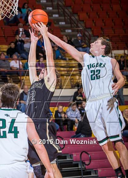 Thumbnail 2 in Blue Ridge vs. Archer City (Fantasy of Lights) photogallery.