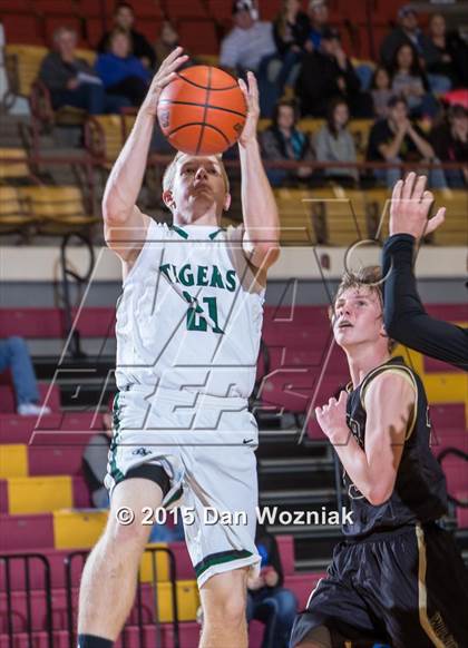 Thumbnail 2 in Blue Ridge vs. Archer City (Fantasy of Lights) photogallery.