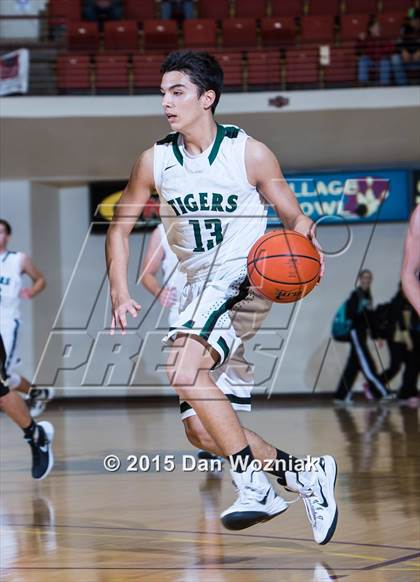 Thumbnail 1 in Blue Ridge vs. Archer City (Fantasy of Lights) photogallery.