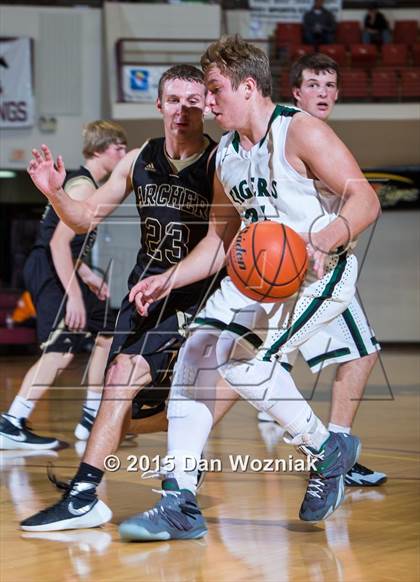 Thumbnail 2 in Blue Ridge vs. Archer City (Fantasy of Lights) photogallery.