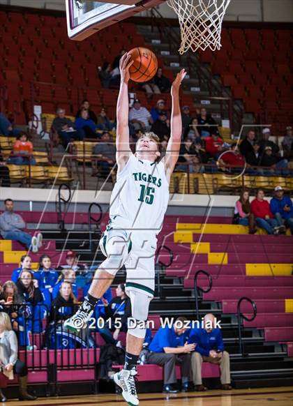 Thumbnail 3 in Blue Ridge vs. Archer City (Fantasy of Lights) photogallery.