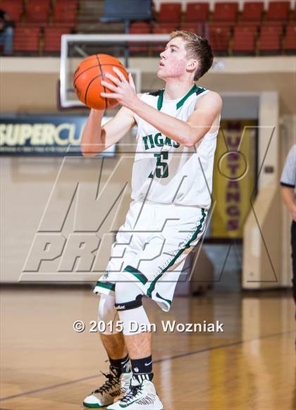 Thumbnail 1 in Blue Ridge vs. Archer City (Fantasy of Lights) photogallery.
