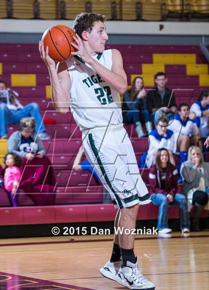 Thumbnail 1 in Blue Ridge vs. Archer City (Fantasy of Lights) photogallery.