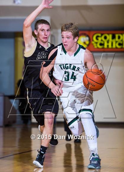 Thumbnail 1 in Blue Ridge vs. Archer City (Fantasy of Lights) photogallery.