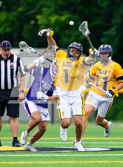 Thumbnail 3 in Pickerington Central @ Centerville (OHSAA Division I Region 3 Regional Quarterfinal) photogallery.