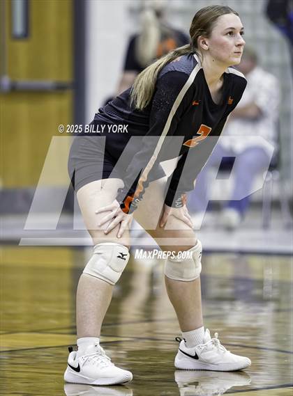 Thumbnail 1 in Grand Saline vs Edgewood photogallery.