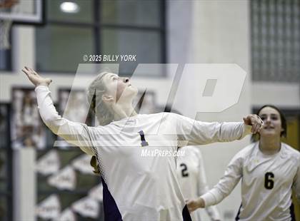 Thumbnail 2 in Grand Saline vs Edgewood photogallery.