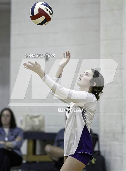 Thumbnail 2 in Grand Saline vs Edgewood photogallery.