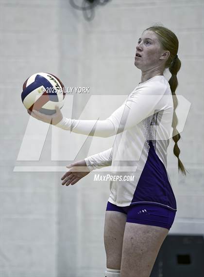 Thumbnail 1 in Grand Saline vs Edgewood photogallery.
