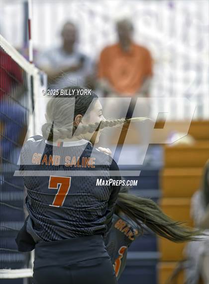 Thumbnail 3 in Grand Saline vs Edgewood photogallery.
