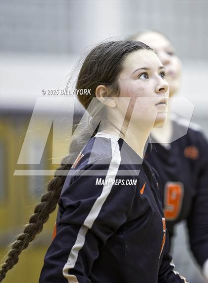 Thumbnail 2 in Grand Saline vs Edgewood photogallery.