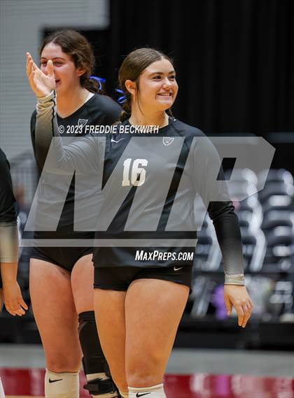 Thumbnail 2 in Davenport vs. Randall (UIL 4A Volleyball Final) photogallery.