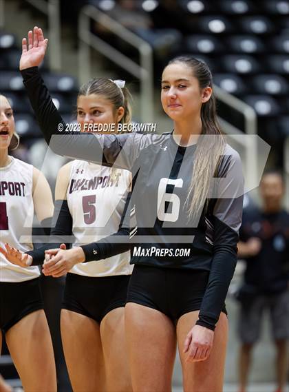 Thumbnail 1 in Davenport vs. Randall (UIL 4A Volleyball Final) photogallery.