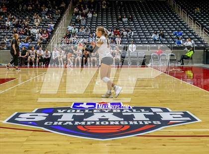 Thumbnail 1 in Davenport vs. Randall (UIL 4A Volleyball Final) photogallery.