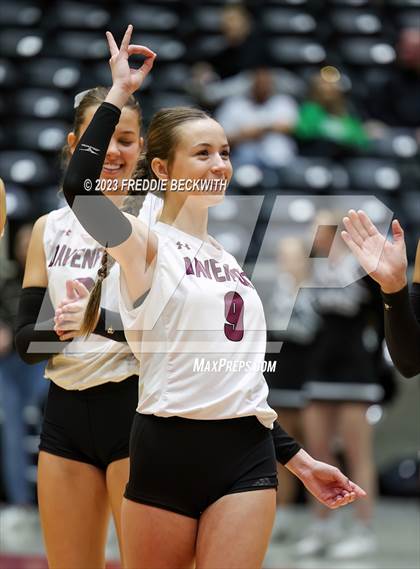 Thumbnail 1 in Davenport vs. Randall (UIL 4A Volleyball Final) photogallery.