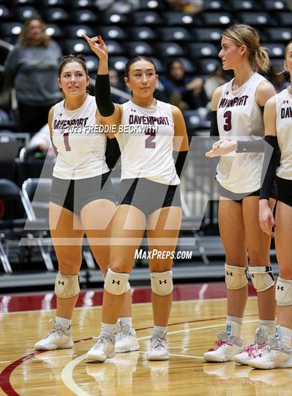 Thumbnail 2 in Davenport vs. Randall (UIL 4A Volleyball Final) photogallery.