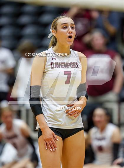 Thumbnail 2 in Davenport vs. Randall (UIL 4A Volleyball Final) photogallery.