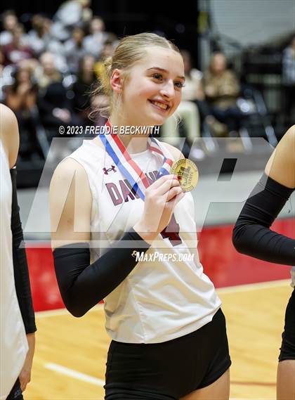 Thumbnail 3 in Davenport vs. Randall (UIL 4A Volleyball Final) photogallery.