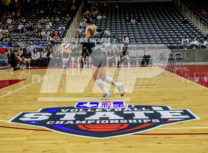 Thumbnail 3 in Davenport vs. Randall (UIL 4A Volleyball Final) photogallery.