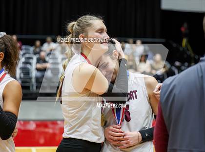 Thumbnail 2 in Davenport vs. Randall (UIL 4A Volleyball Final) photogallery.