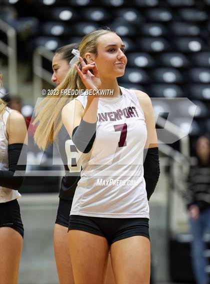 Thumbnail 2 in Davenport vs. Randall (UIL 4A Volleyball Final) photogallery.
